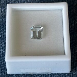 1.65CT Aquarium